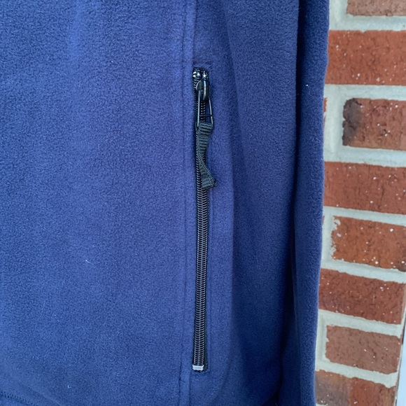 Navy blue men’s fleece zip-up size medium - Picture 2 of 6